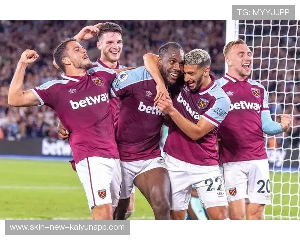 曼彻斯特联边路渗透持续扩大威力